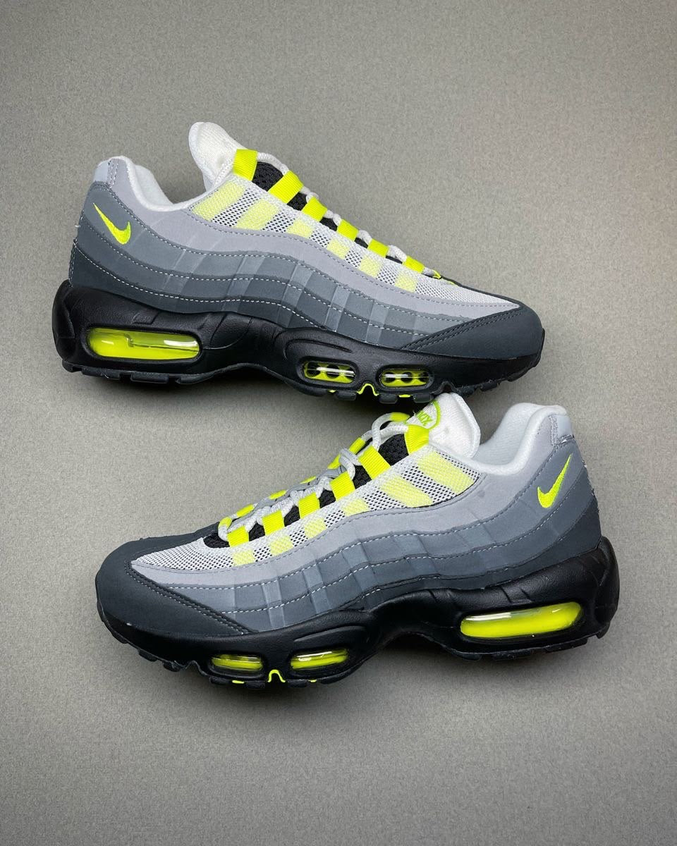 Nike air Max cortège 95 disponible