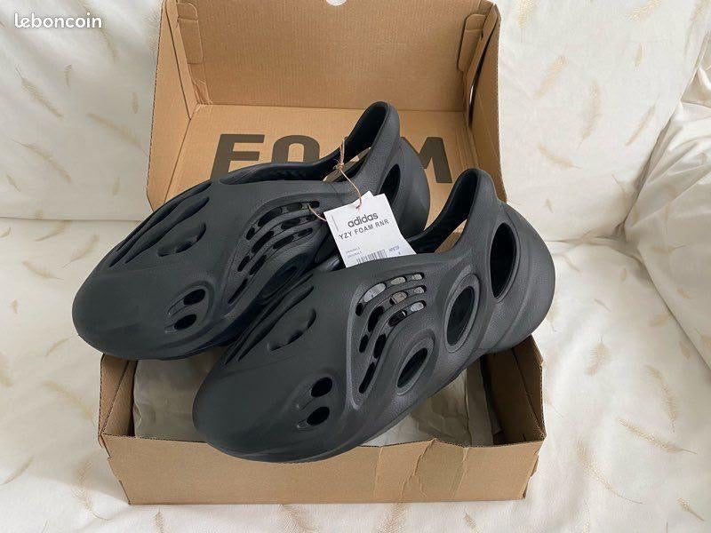 Cheussou yeezy foem
