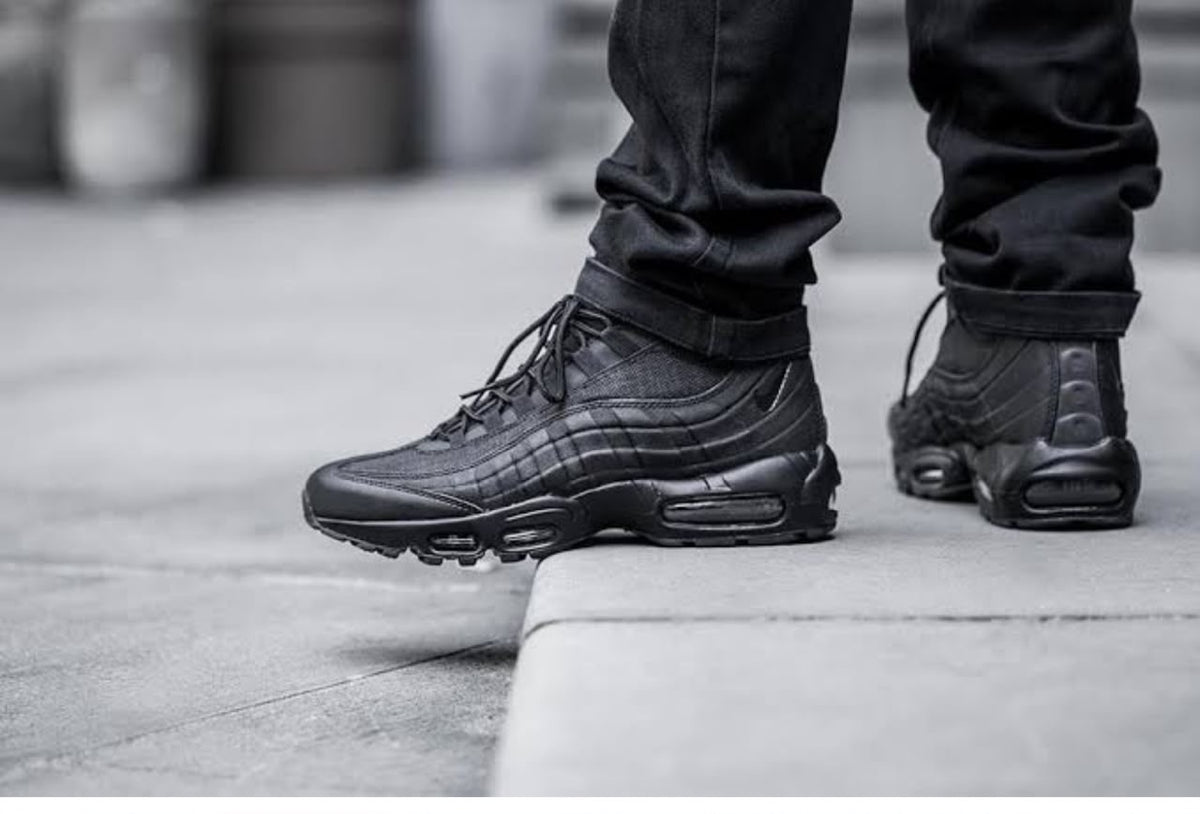 Nike air Max cortège 95 disponible